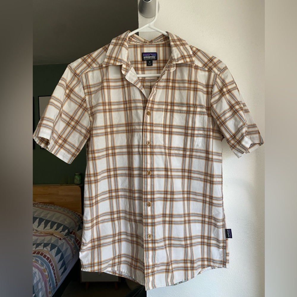 Men’s XS Patagonia Short-Sleeve Button down